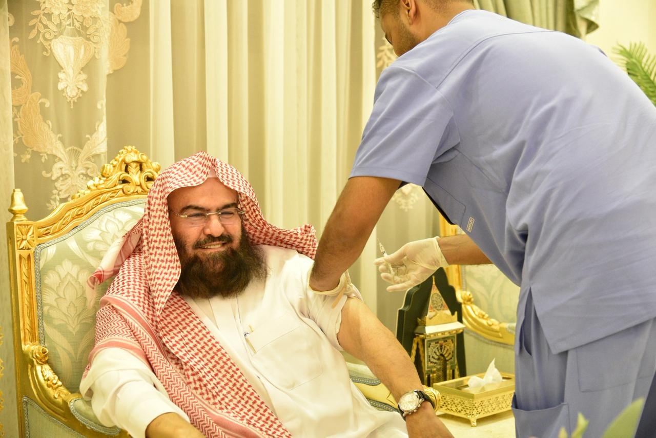 رئاسة الشؤون الدينية بالمسجد النبوي تشارك في مبادرة التطعيم ضد الإنفلونزا الموسمية بالتعاون مع التجمع الصحي بالمدينة المنورة